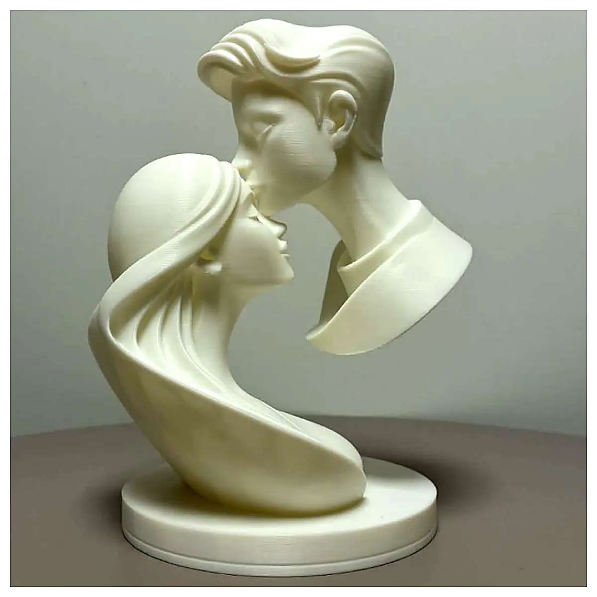 Modern Abstract Kiss Sculpture Art Figurine Decorative Ornament Indoor Art Piece Contemporary Sculpture