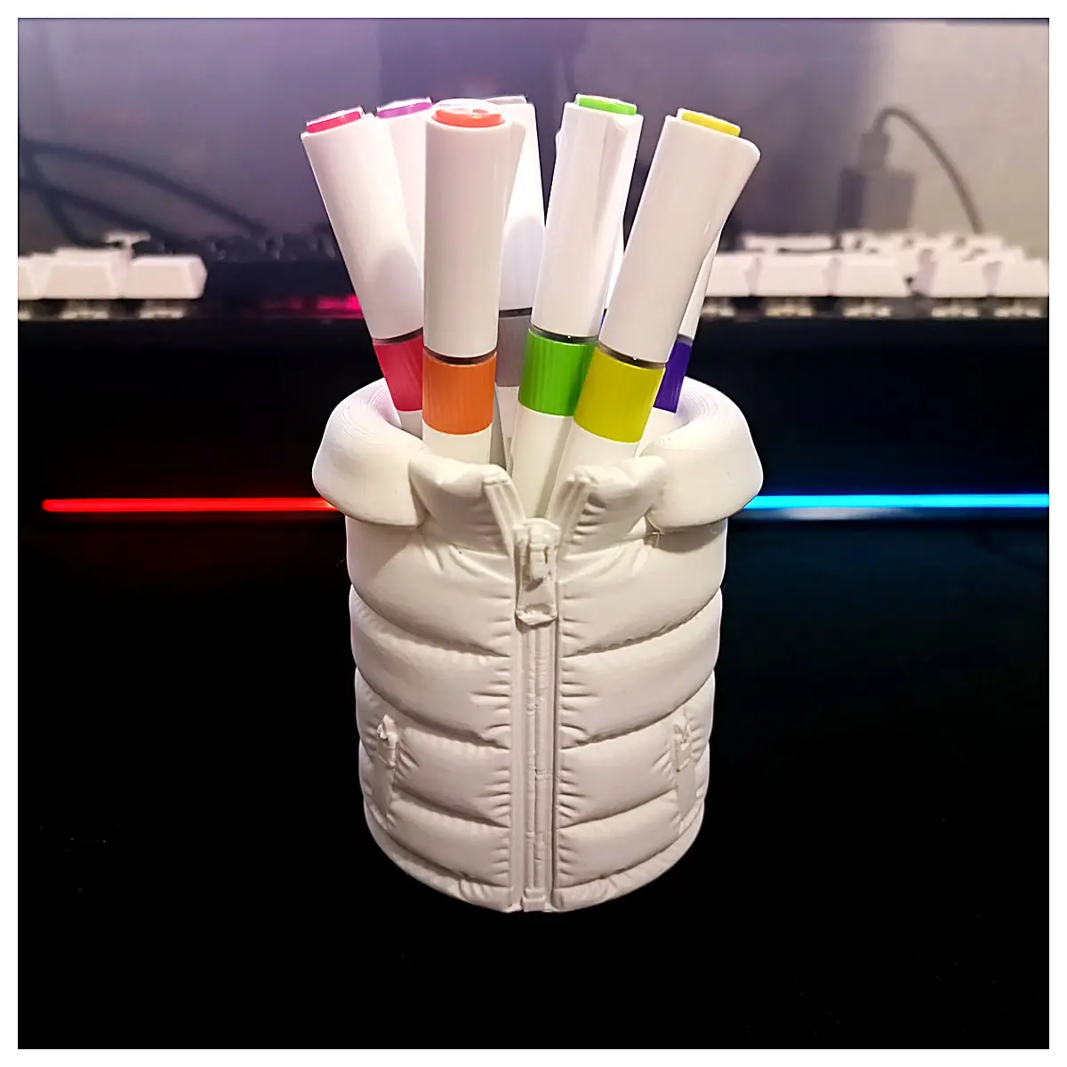 Down Jacket Organizer Pouch Multi Function Storage Box Stackable Shelves Home Storage Lazy Person Gadget