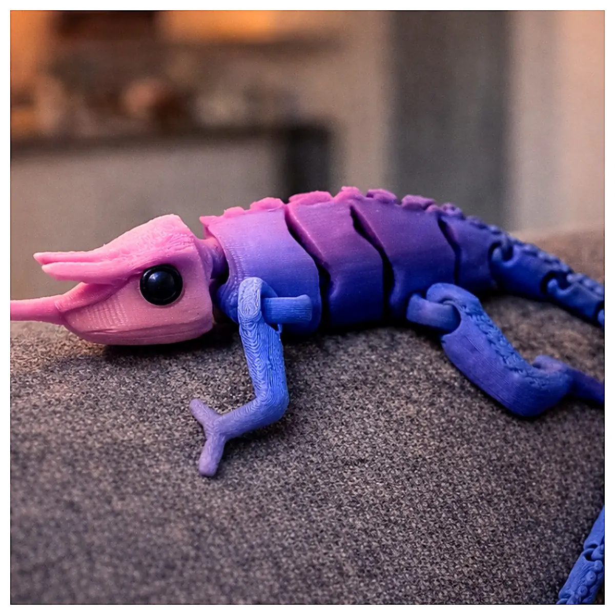 Moving Chameleon Toy Articulated Joints Kids Puzzle Toy Mobile Reptile Fun Roleplay Child Gift