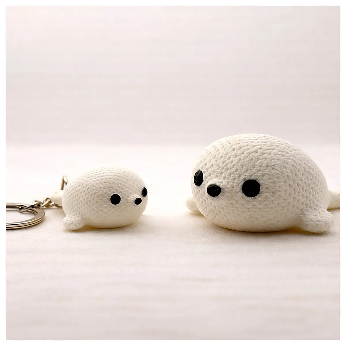 Knitted Spherical Seal Plush Toy Baby Comfort Ball Pet Toy Decorative Plush Sphere Animal Figure