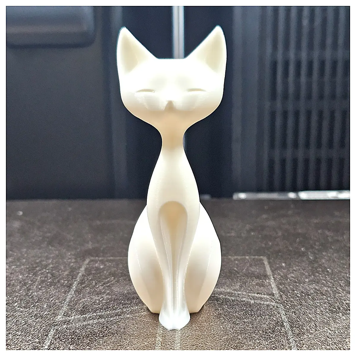 Elegant Zen Cat Sculpture Minimalist Modern Art Figurine Meditation Decor Home Accent Tranquil Feng Shui Zen Culture Collectible