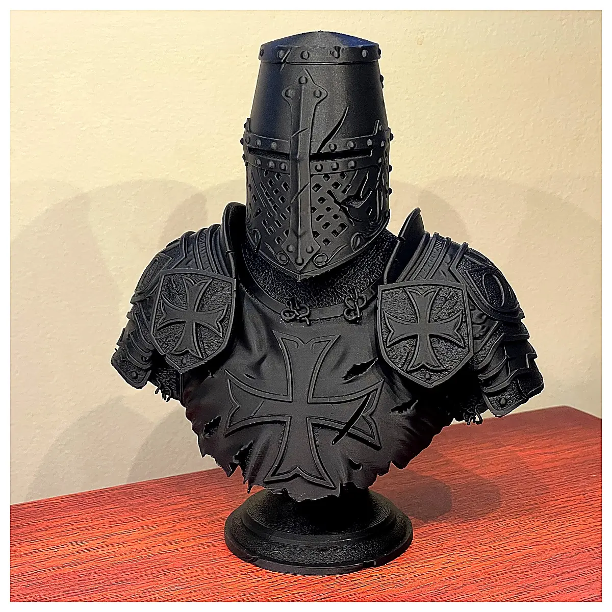 Weathered Crusader Knight Statue Temple Knight Unyielding Figure Military Memorial Religious Sculpture Historical Collectible