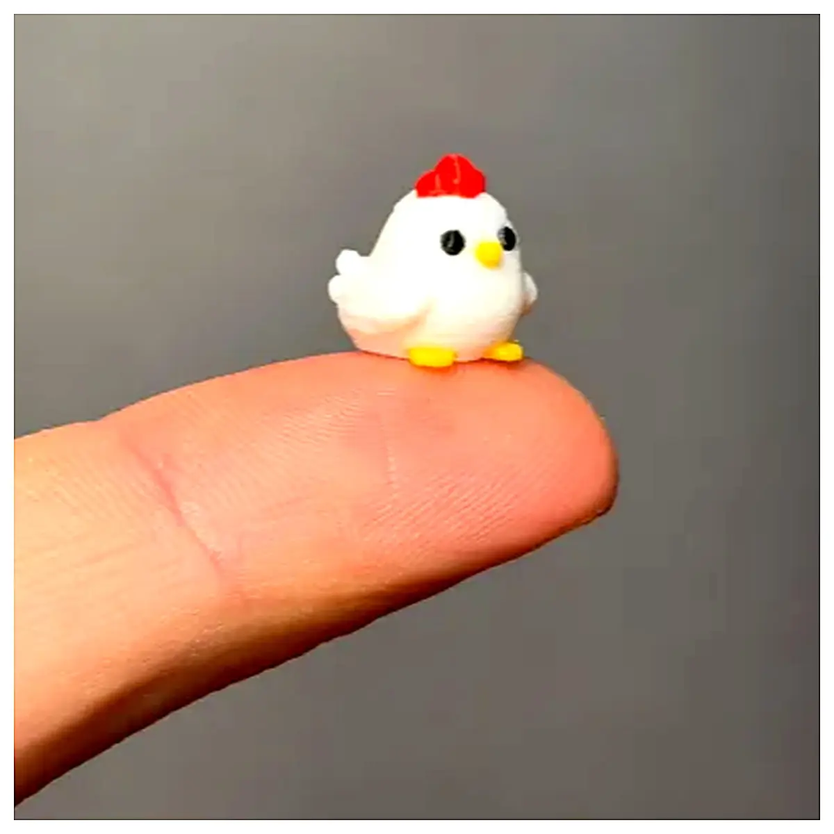 Mini Resurrection Chicken Toy Realistic Miniature Chicken Decoration Easter Gift Festive Ornament Chicken Figurine Christmas Decor