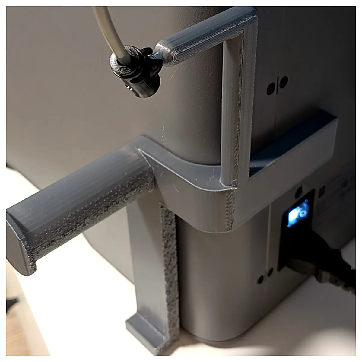 Split Type Cable Reel Stand Monitor Mount Desk Cable Holder Support Bracket Computer Accessories Cable Organizer Ideal for PC Laptop Cables