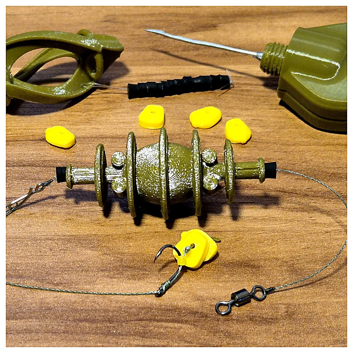 Carp Feeder Automatic Adjustable Expandable Fish Tank Feeder Food Dispenser Carp Feeding Accessories
