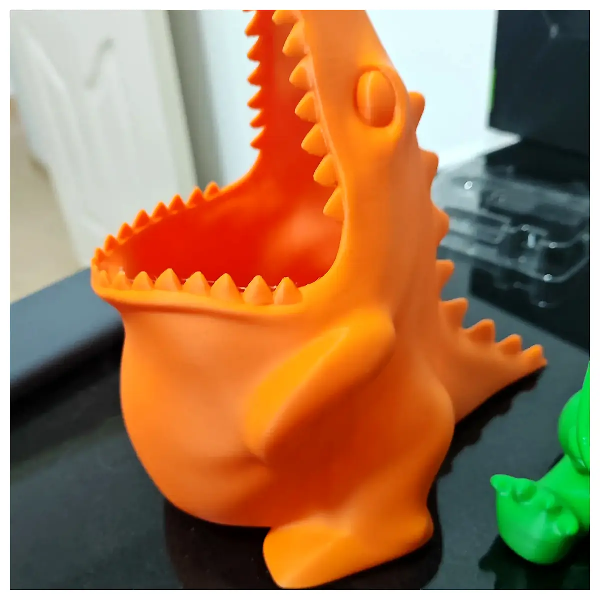 Dinosaur Pencil Holder Toy Collection Dinosaur Models Dinosaur Decorations Creative Gift Desk Decoration
