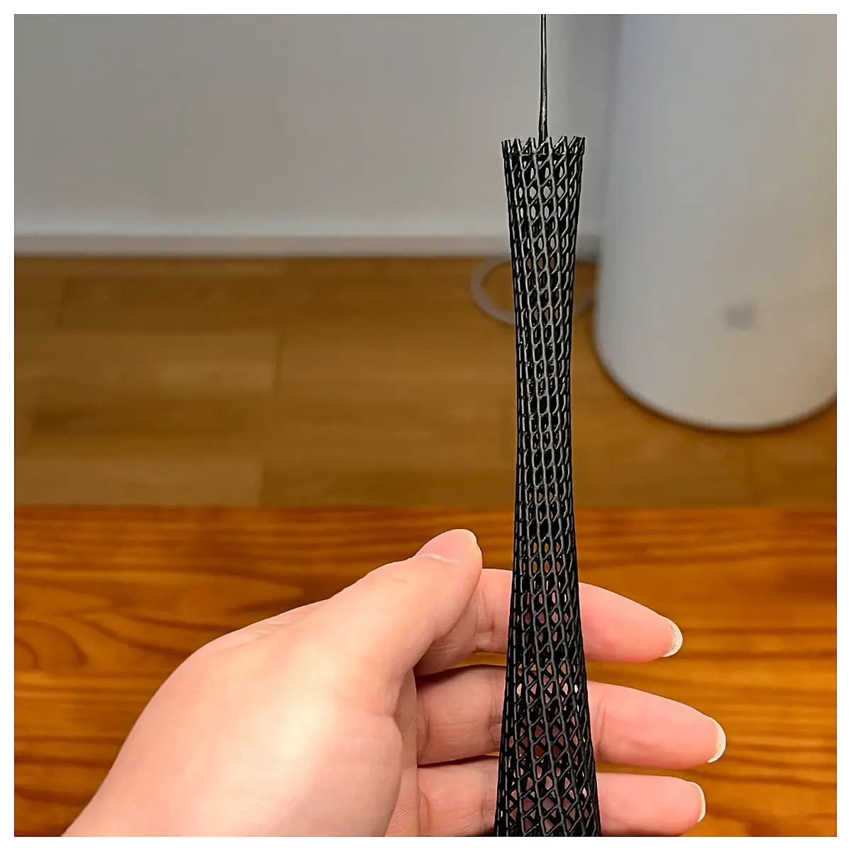 Canton Tower Viewing Observation Equipment Tourist Accessories Building Model Guangzhou Travel Souvenir