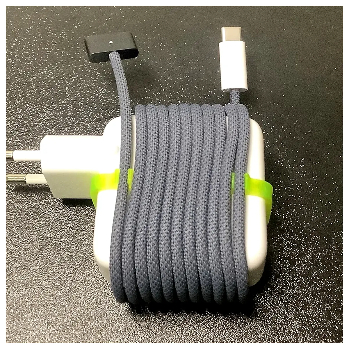 MacBook Air MagSafe Charger Cable Organizer 30W EU Plug Magnetic Cable Management Accessories