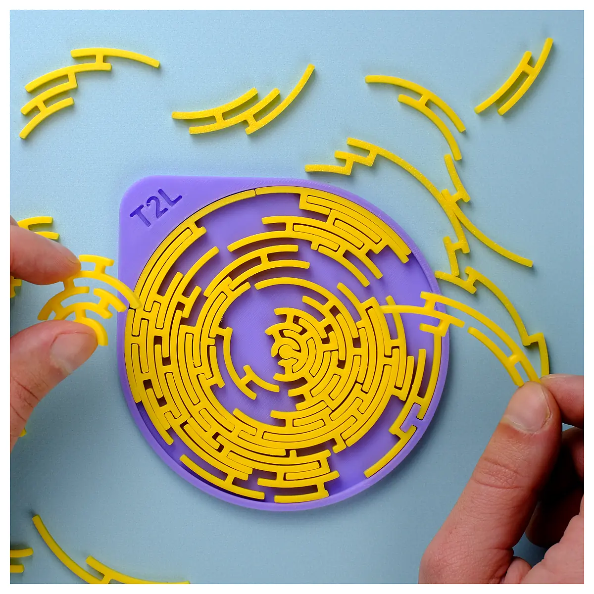 Round Maze Puzzle Toy Brain Teaser Game Kids Educational Puzzle Toys Shape Recognition Train Brain Fun Challenge Suitable for Babies Learning