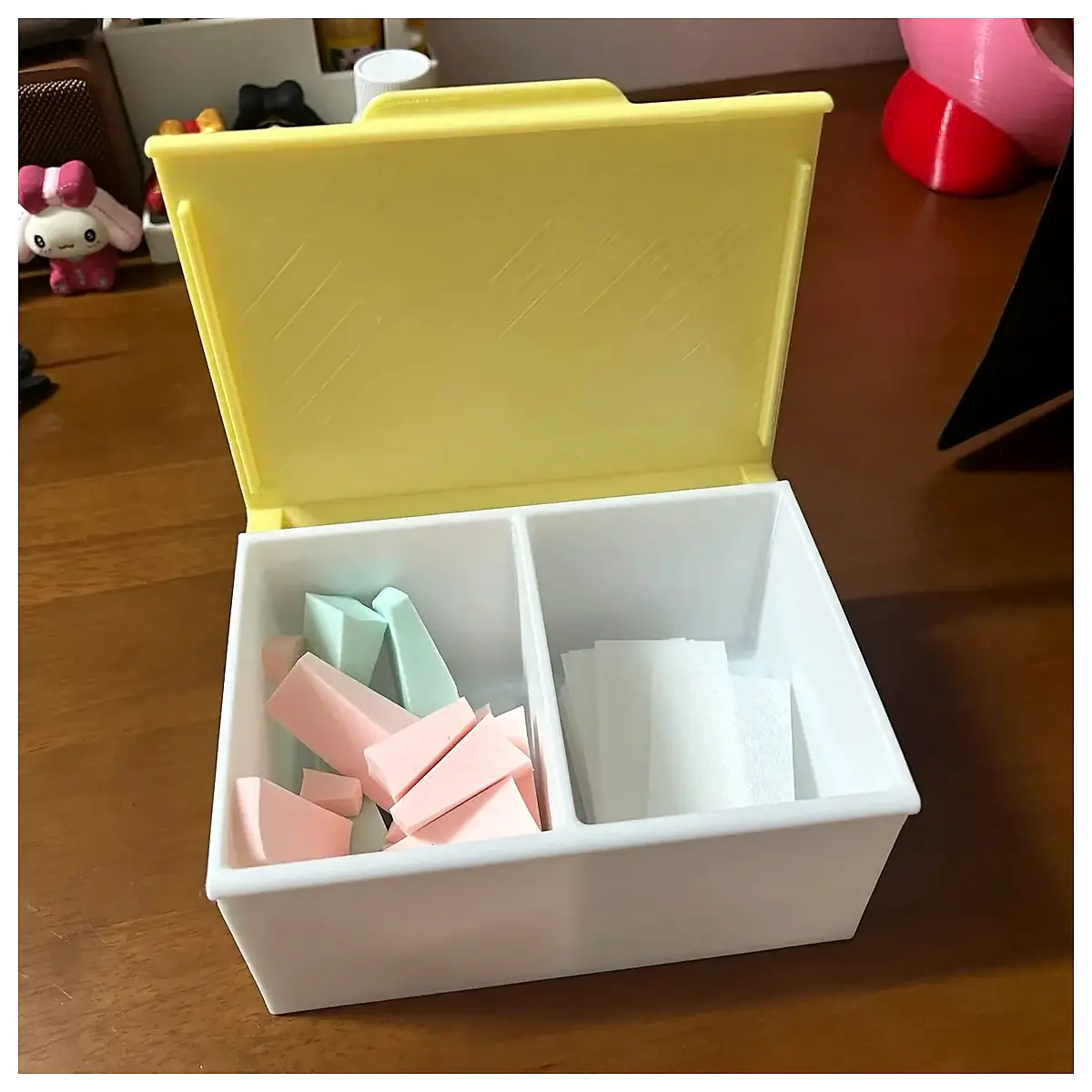 Cosmetic Sponge Box Makeup Cotton Organizer Storage Box Beauty Accessory Wet Dry Separation Cotton Pad Holder