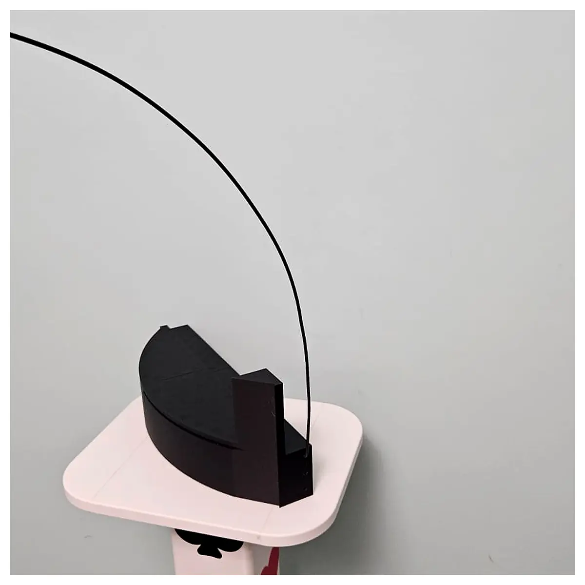 Floating Table Magic Table Desktop Floating Furniture Creative Desk Lazy Person Table Lazy Furniture Floating Display Table Floating Display Cabinet