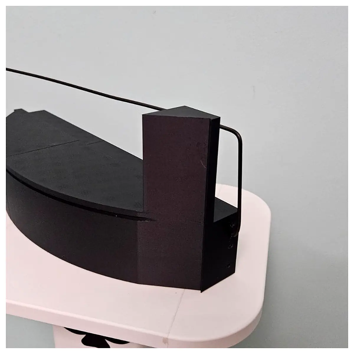 Floating Table Magic Table Desktop Floating Furniture Creative Desk Lazy Person Table Lazy Furniture Floating Display Table Floating Display Cabinet