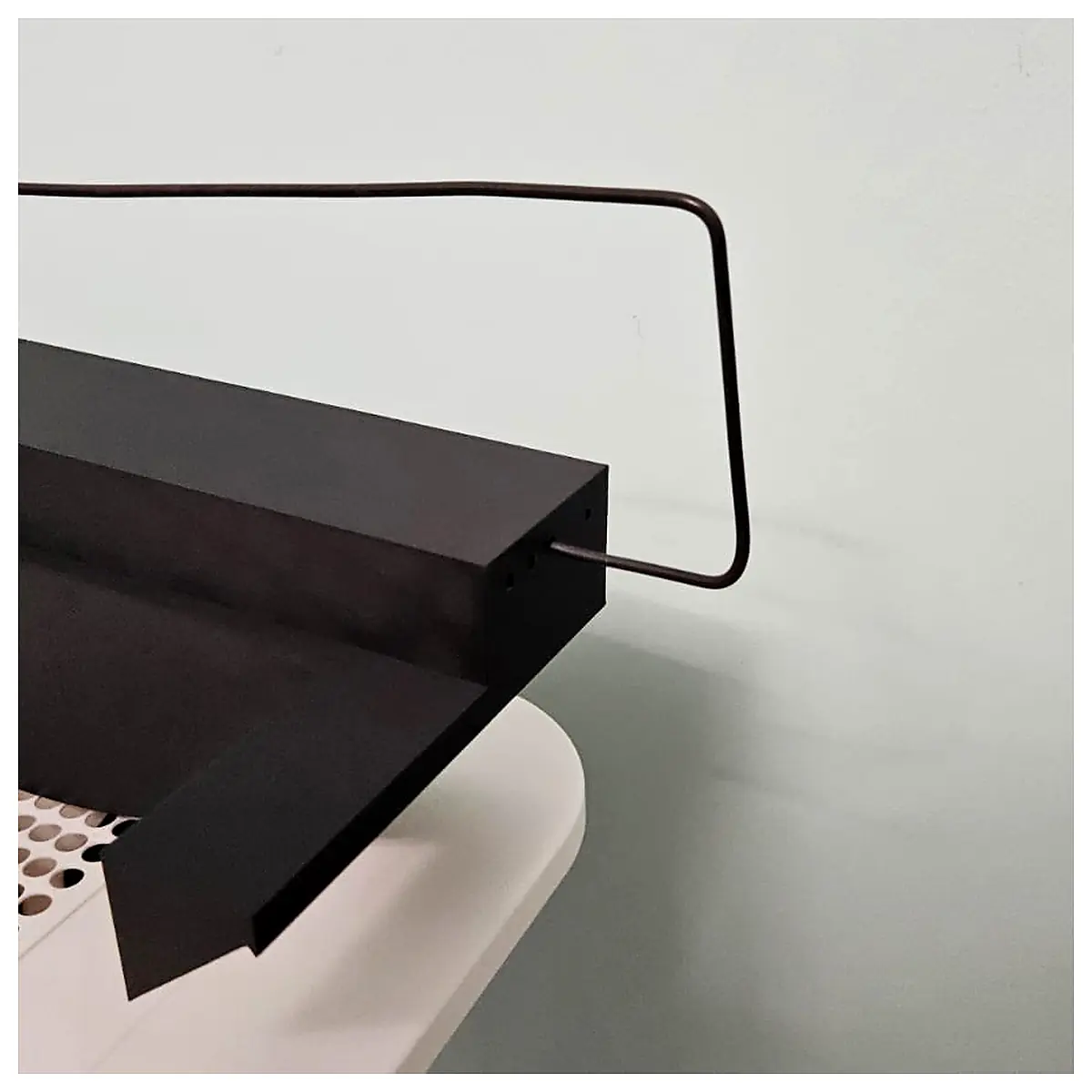 Floating Table Magic Table Desktop Floating Furniture Creative Desk Lazy Person Table Lazy Furniture Floating Display Table Floating Display Cabinet
