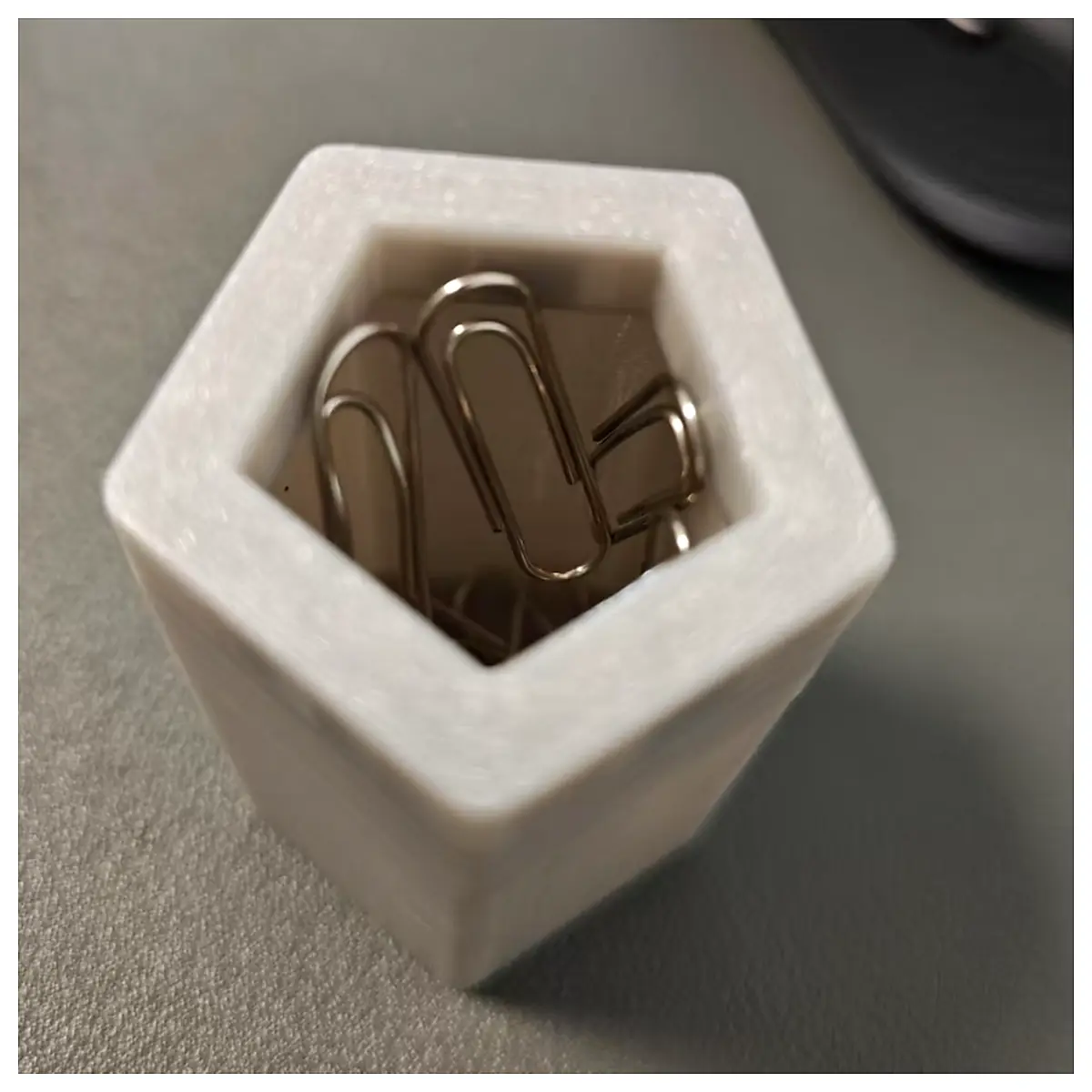 Magnetic Needle Box Magnetic Pin Storage Box Magnetic Needle Organizer Multi Purpose Storage Container Small Item Organizer