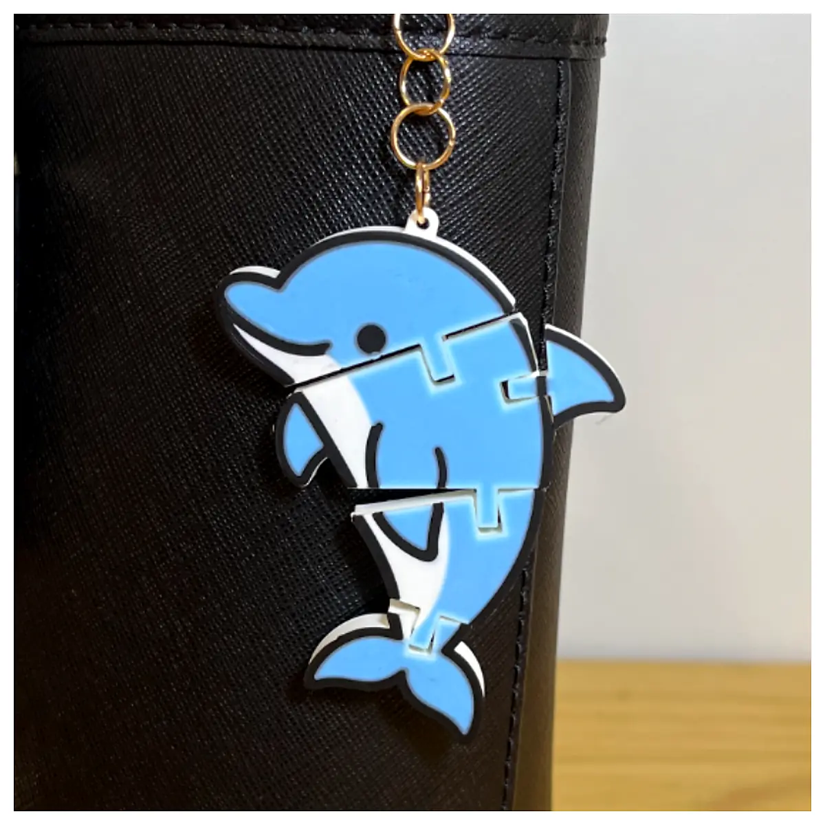 Animated Dolphin Charms Keychain Dolphin Toy River Dolphin Figurine Dolphin Pendant Pet Memorial Keyring Decoration