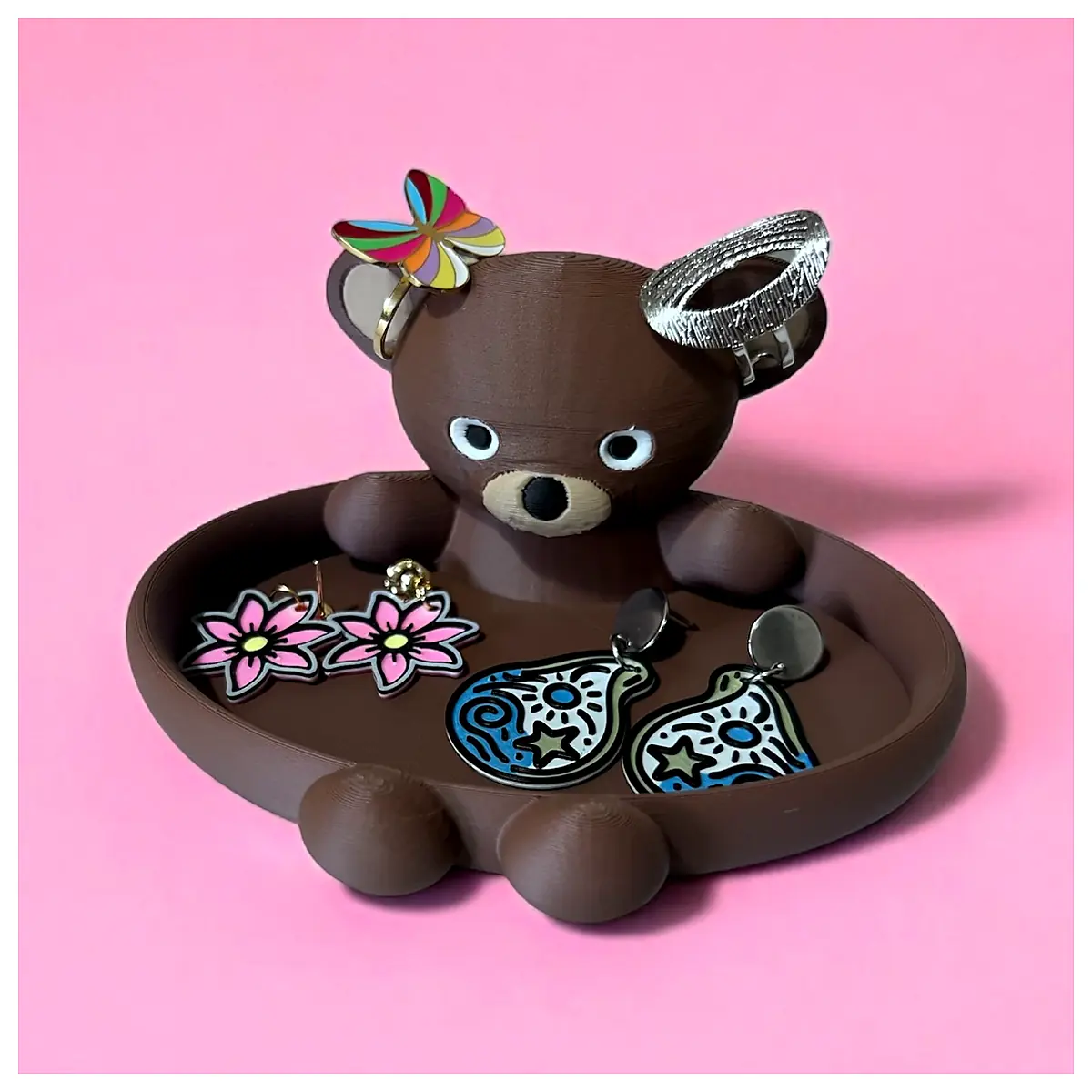 Small Bear Jewelry Stand Display Holder Organizer Tray Multi Functional Storage Shelf Desk Decor Creative Accessory Display