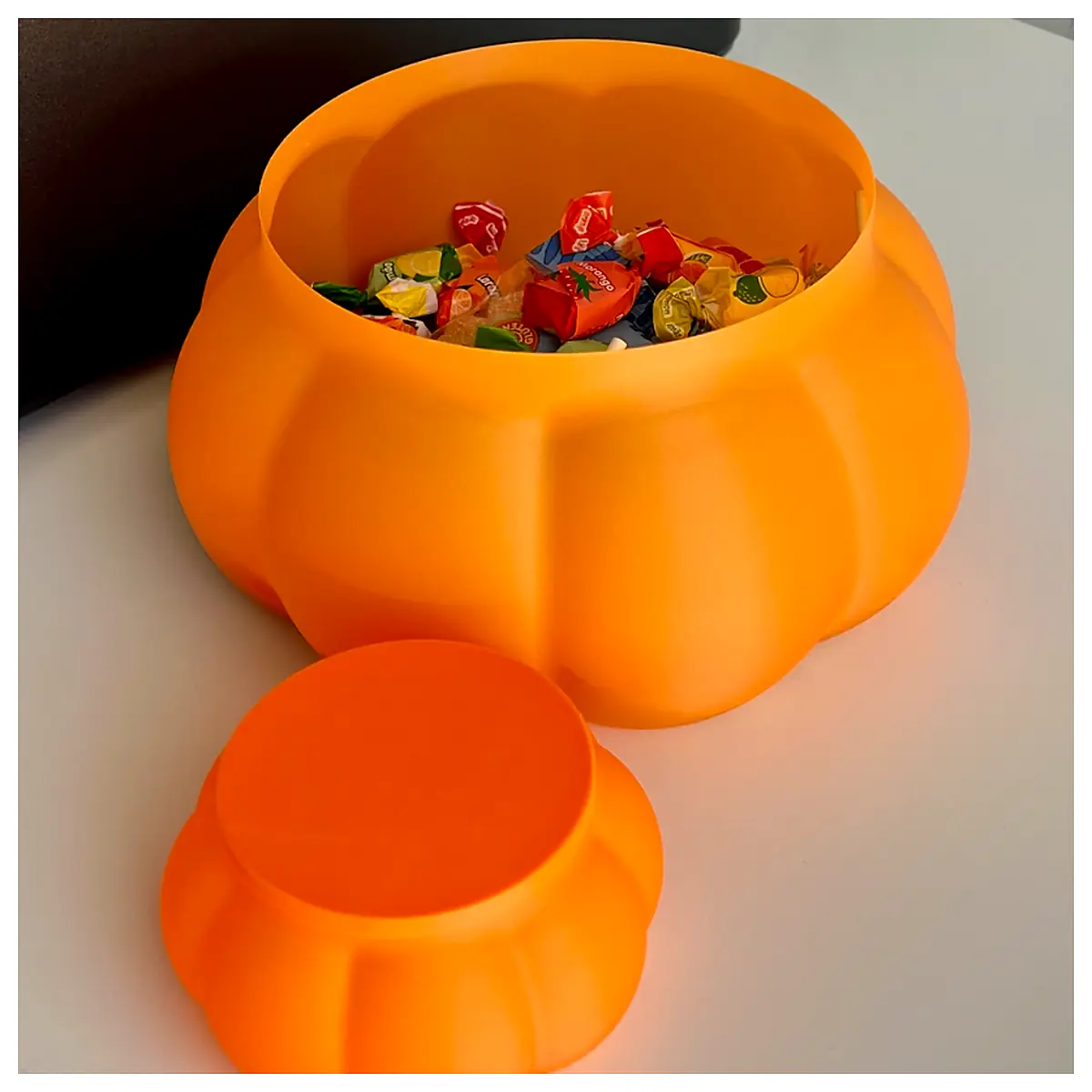 Halloween Spiral Vase Candy Box Theme Decorative Gift Box Party Favors Candy Holder Festive Decor