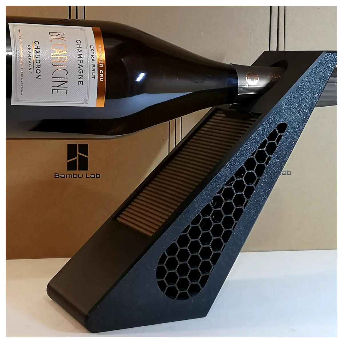 Wine Bottle Rack Storage Shelf Wine Display Stand with Storage Space Wine Glass Holder Home Decor Creative Wine Cabinet