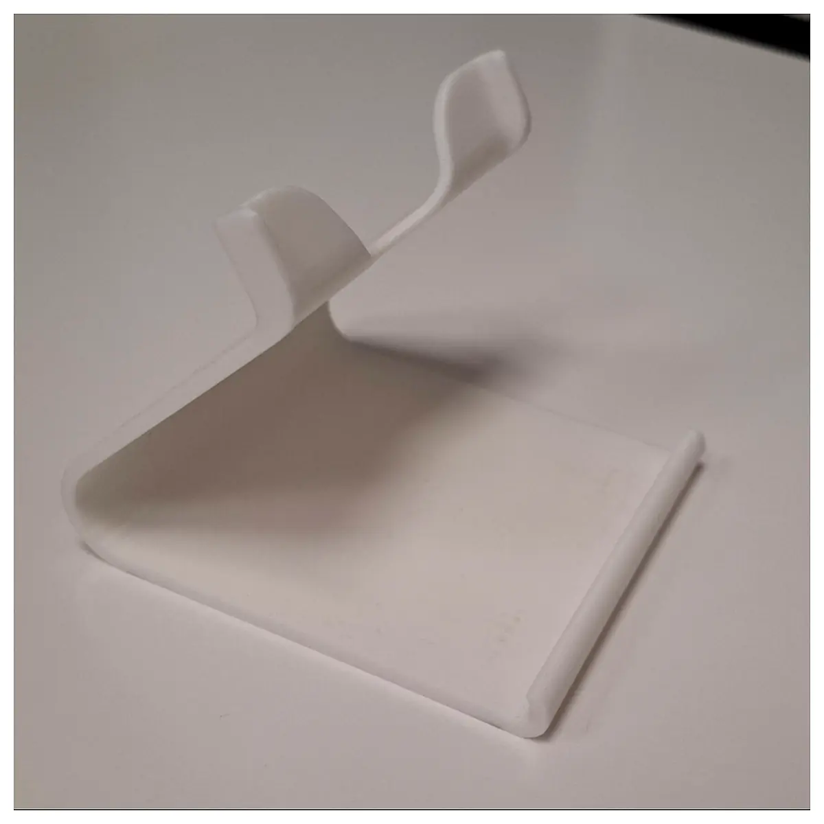 Phone Holder Mobile Phone Stand Cell Phone Mount Car Phone Holder Desk Phone Stand Auto Phone Holder Phone Accessories Mobile Support