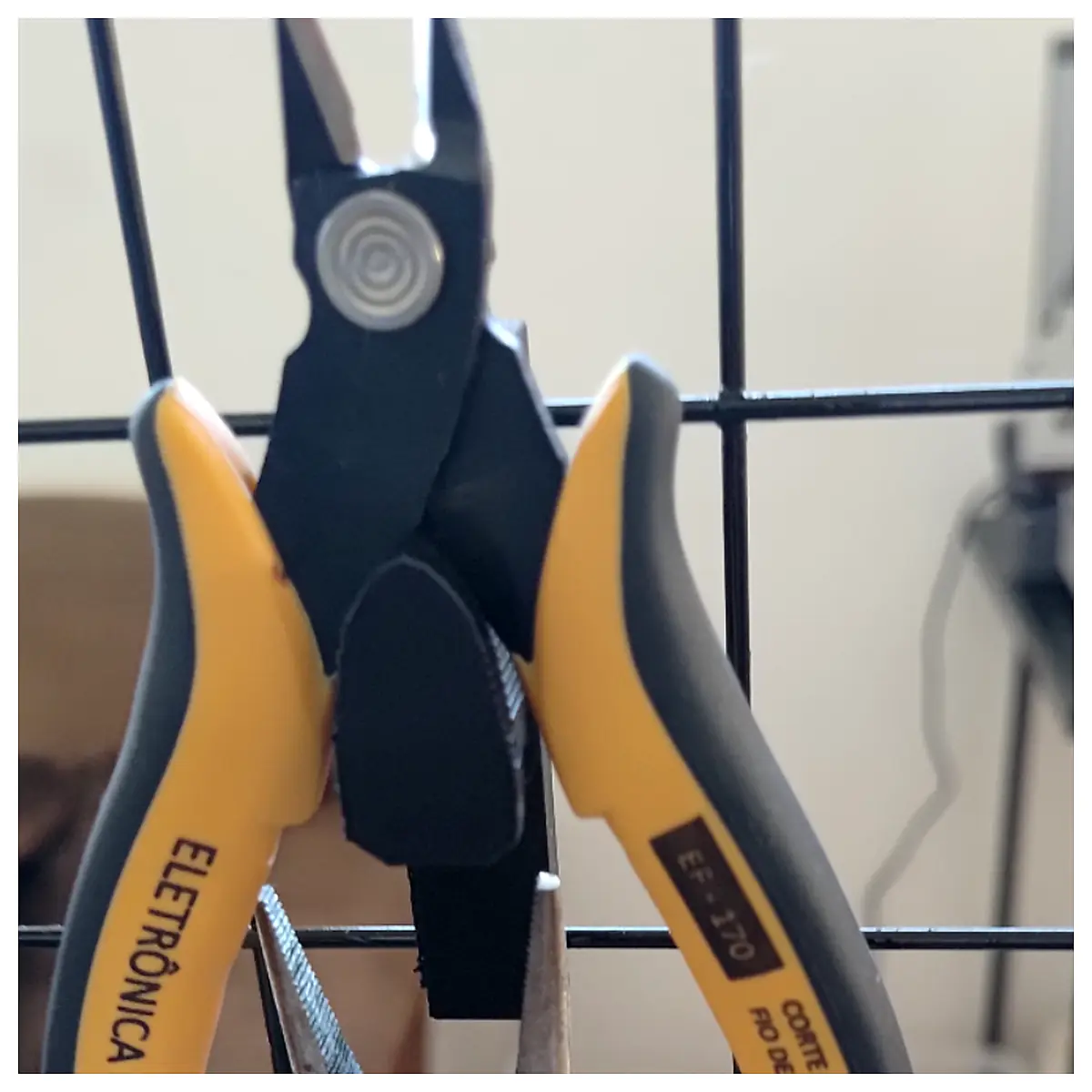 Grid Clamp Bracket Support Stand Mounting Bracket Wall Fixing Bracket Outdoor Wall Maintenance Equipment Building Maintenance Structural Support