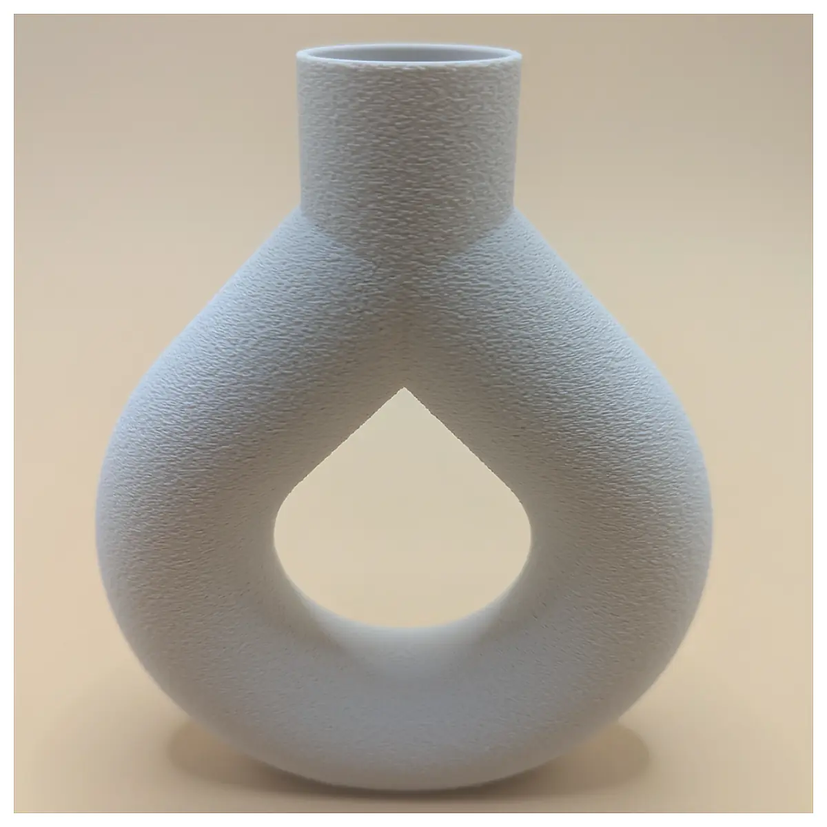 Tear Drop Ceramic Vase Modern Art Decorative Piece Home Decor Ornament Creative Tear Shaped Vase Gift Idea