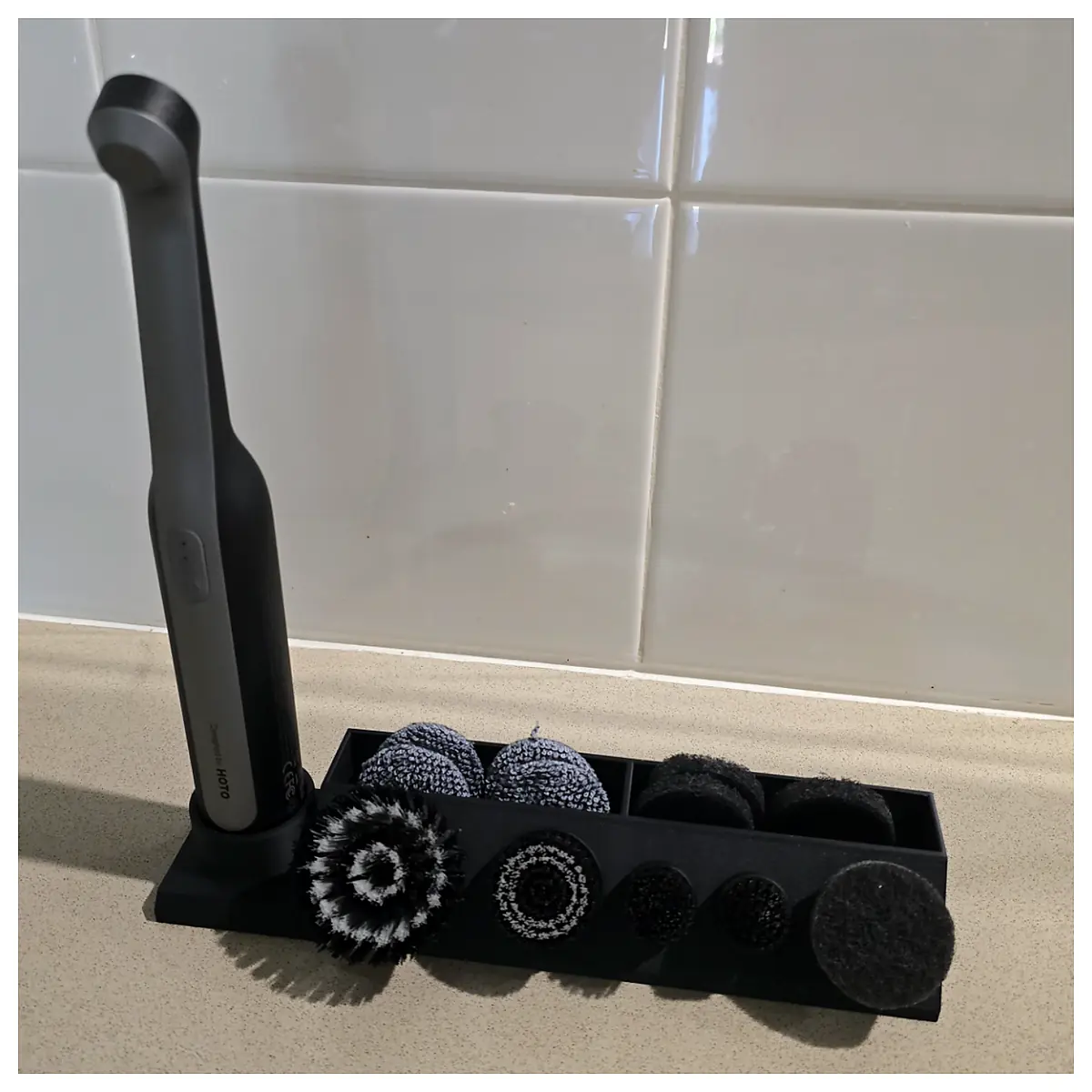 Handheld Sprayer Holder Phone Cleaning Stand Bathroom Cleaning Accessory Kitchen Cleaning Fixture Mobile Holder Cleaning Device