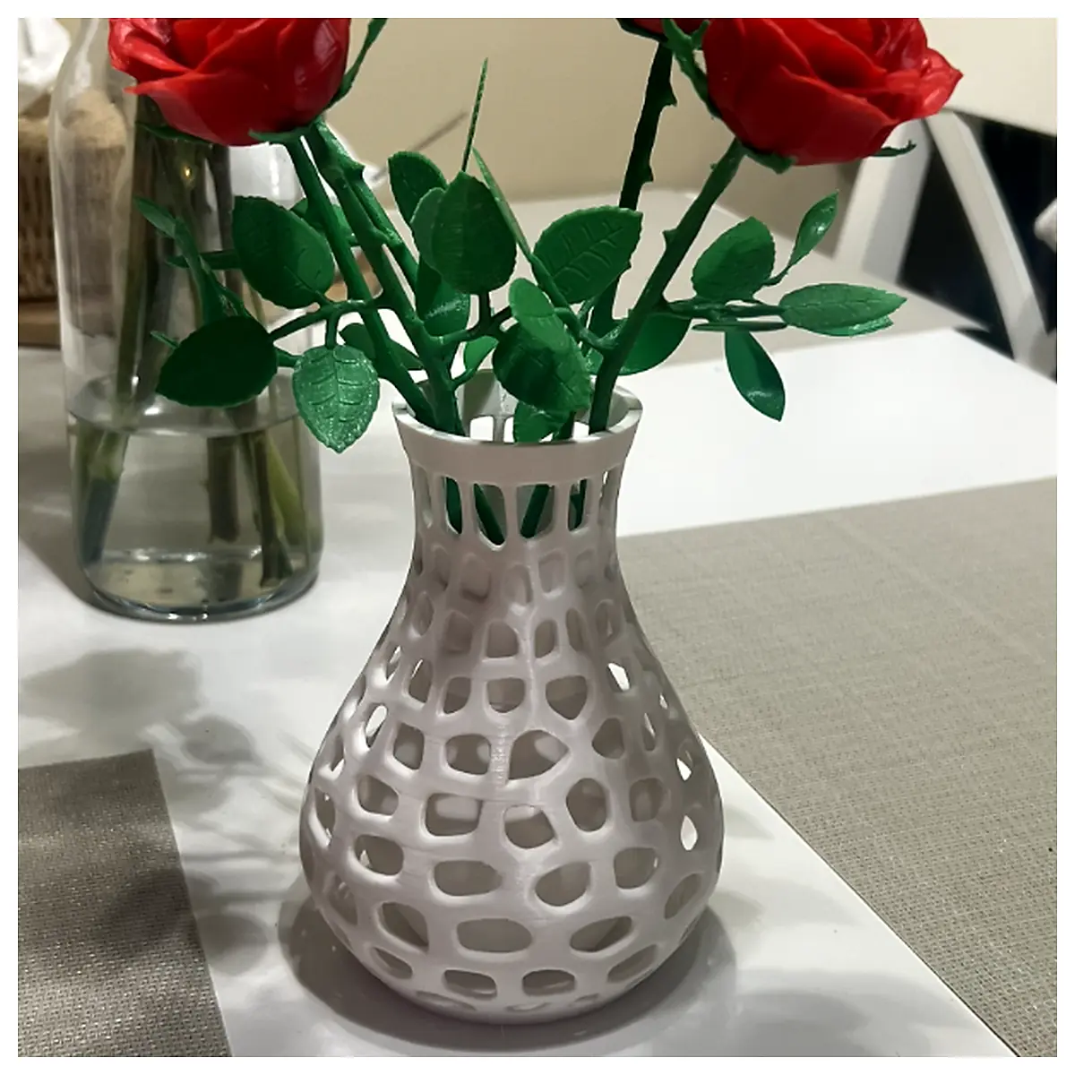 Warrnoyl Vase Ceramic Decoration Art Sculpture Home Decor Desktop Ornament IoT Art Friends Family