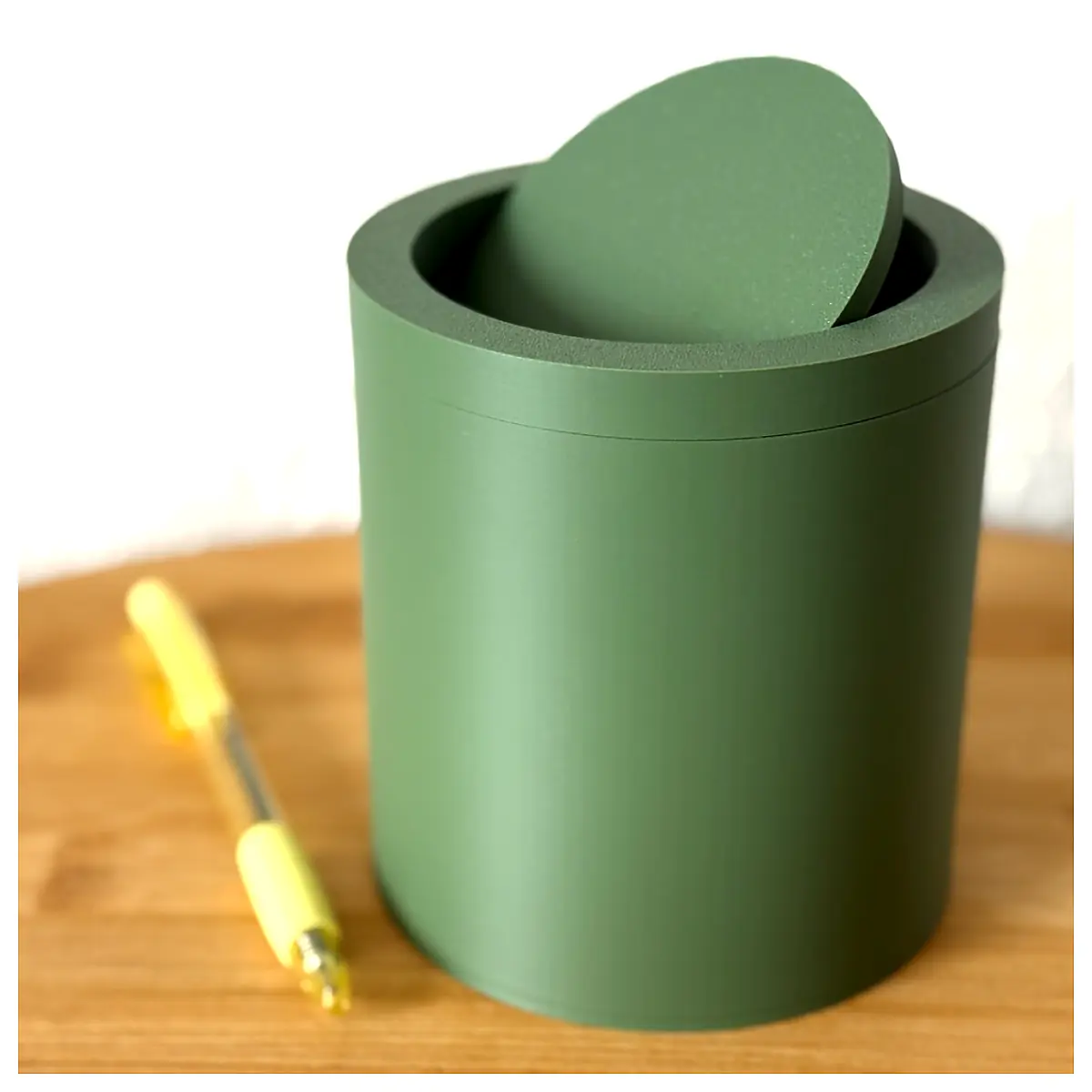 Small Desktop Rotating Lid Trash Can 11cm Wastebasket Organizer Desk Bin Portable Waste Bucket