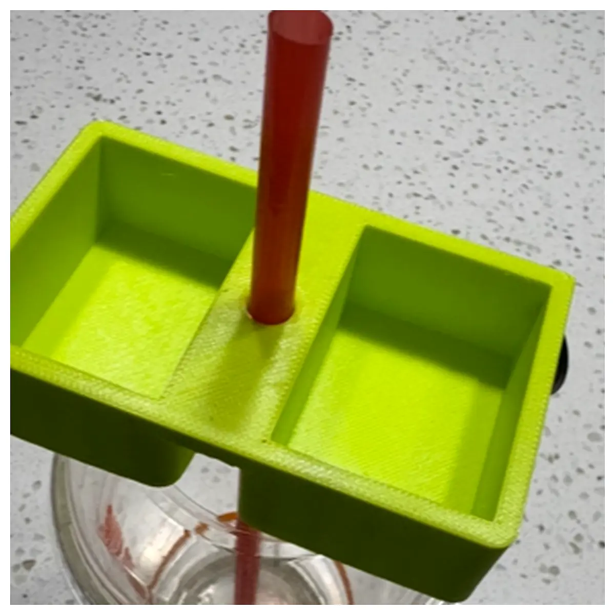 Key Chain Holder Snack Sauce Cup Rack Desktop Organizer Kitchen Gadget Seasoning Container Mini Shelf Keychain Accessory