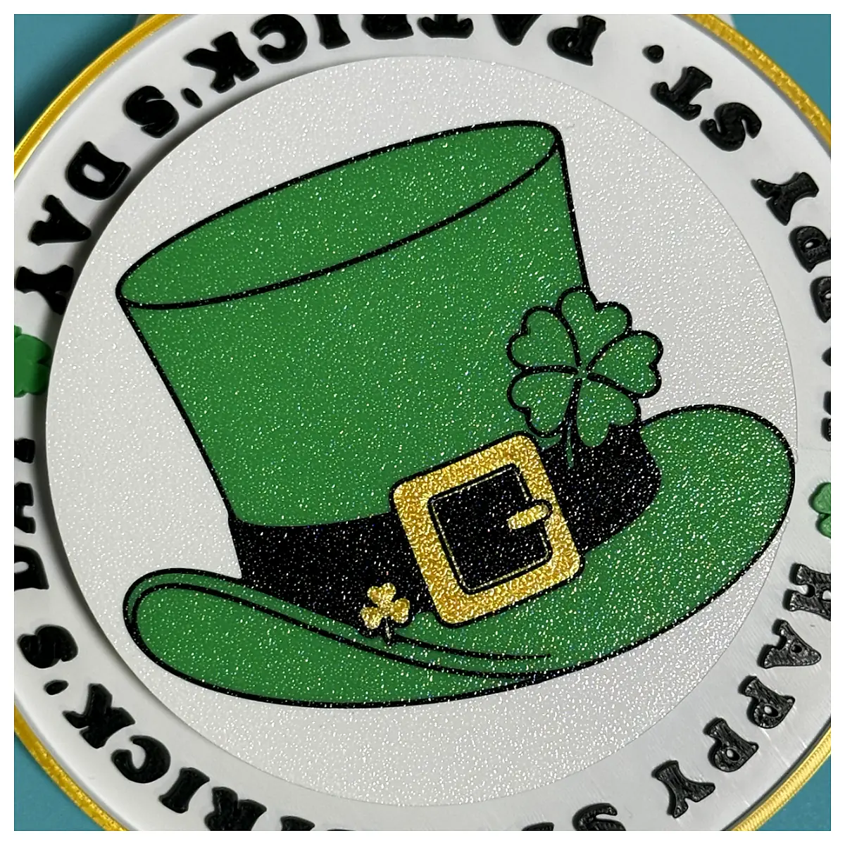 St Patrick s Day Rotating Chain Decoration Party Accessory Festive Jewelry Hanging Charm Shamrock Decoration Party Supplies