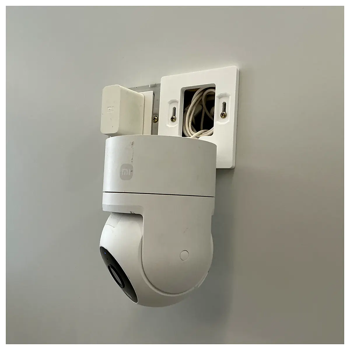 CW300 Outdoor Camera Base Plate 86 Box Holder Mounting Accessories Camera Support Stability Bracket