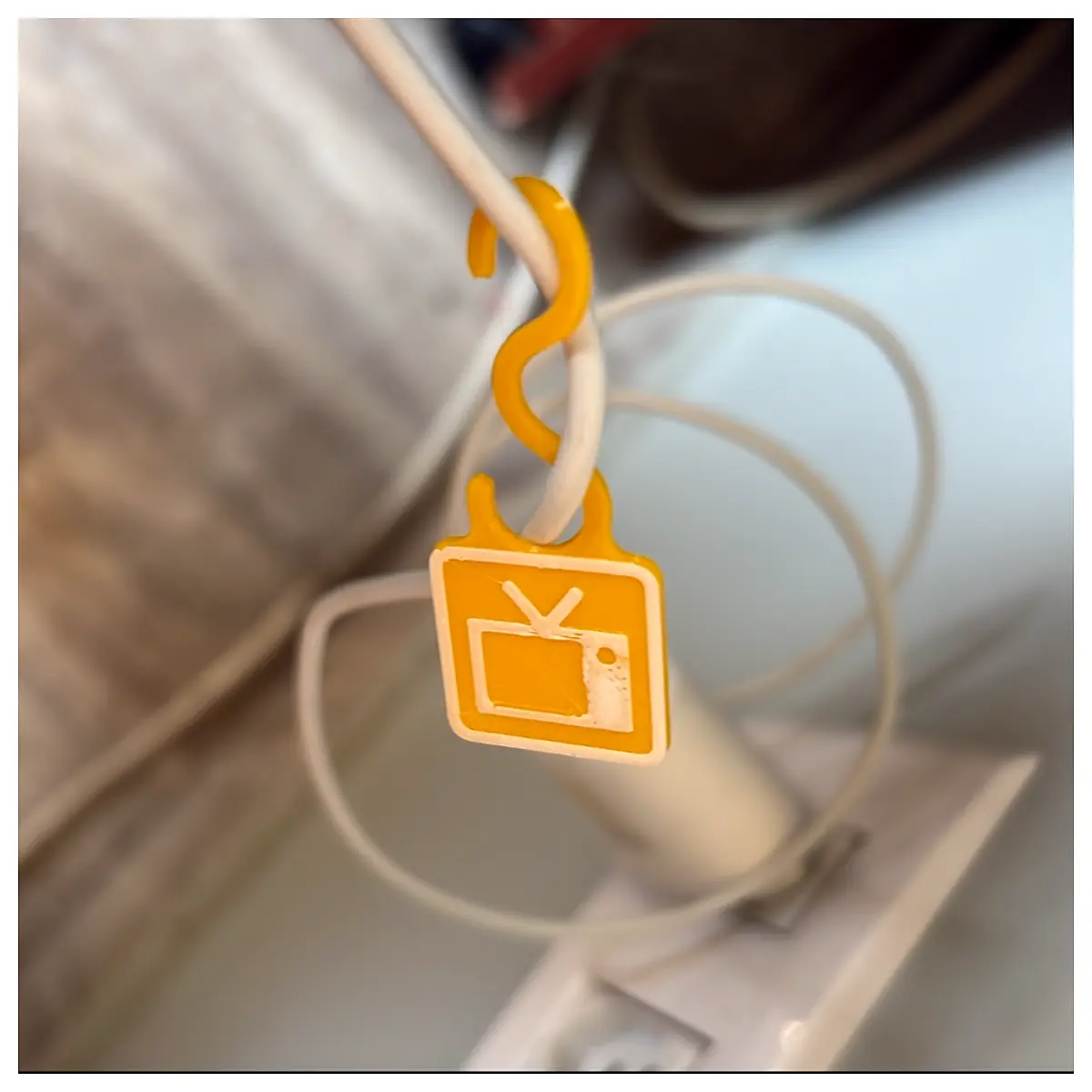 Cable Label Organizer Automatic Cable Labeling Machine Labeling Tool Cable Wrapping Organizer Computer Cable Accessories Suitable for Various Wires