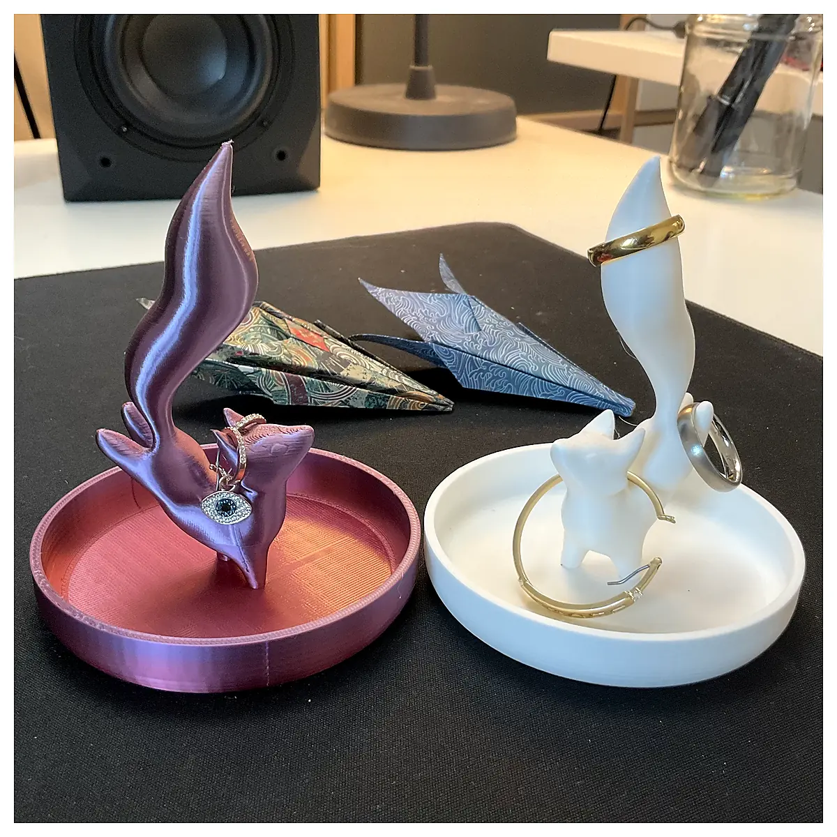 Dancing Fox Ring Holder Tray Elegant Display Stand Jewelry Organizer Decorative Accent Ring Box Accessory Storage Silver Jewelry