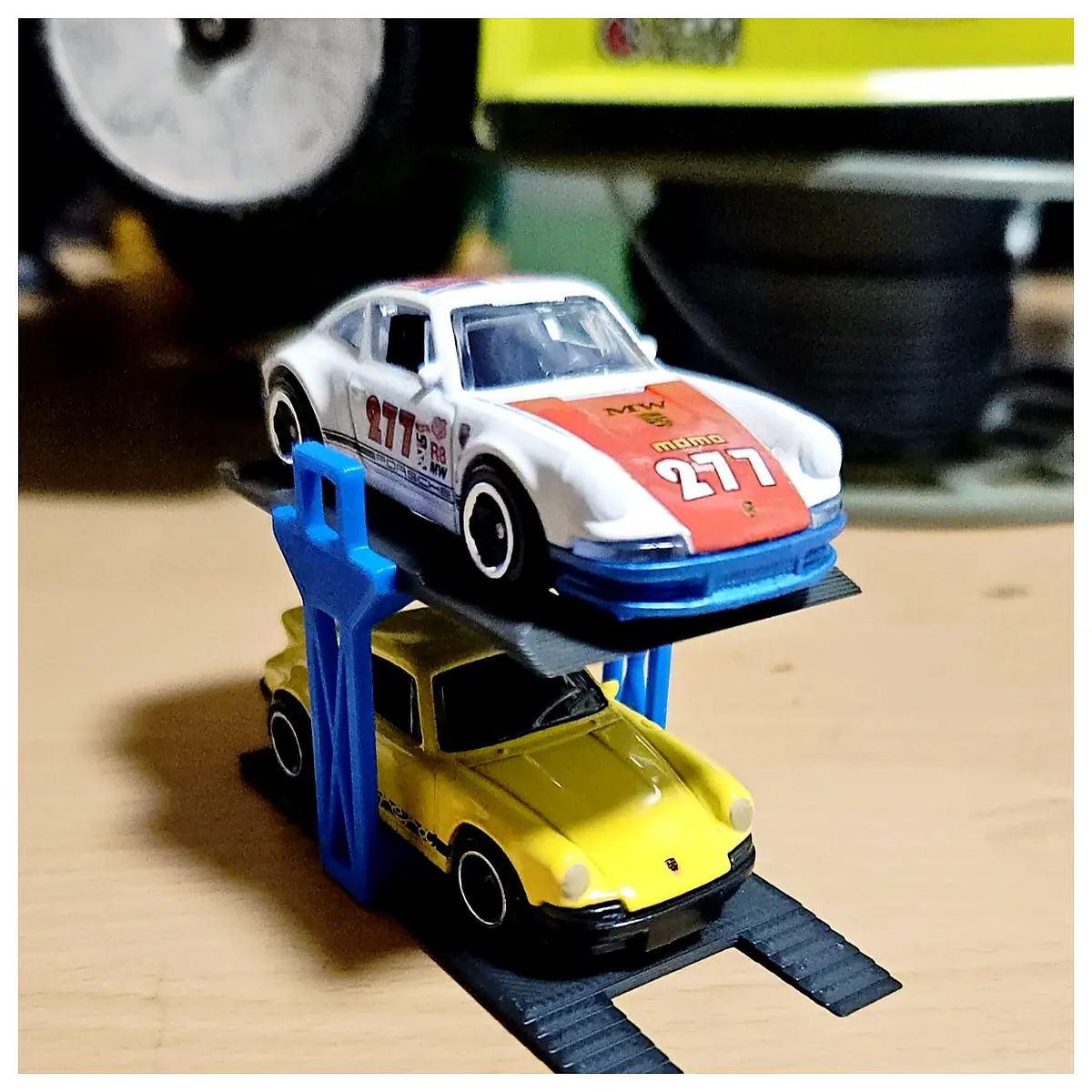 Model Car Lift Car Toys Collection Assembly Toy Parts Lifting Car Modification