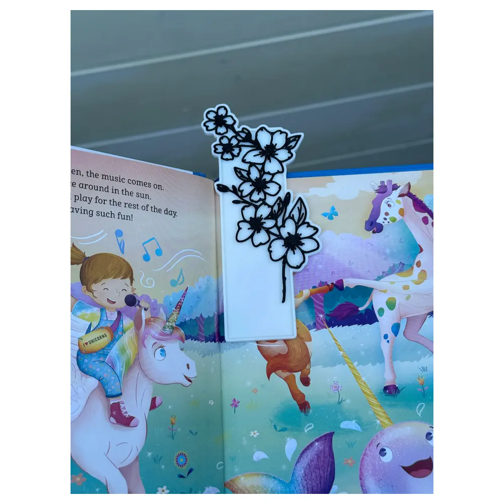Cherry Blossom Bookmark Clip Holder Decoration Creative Souvenir Paper Book Page Protector
