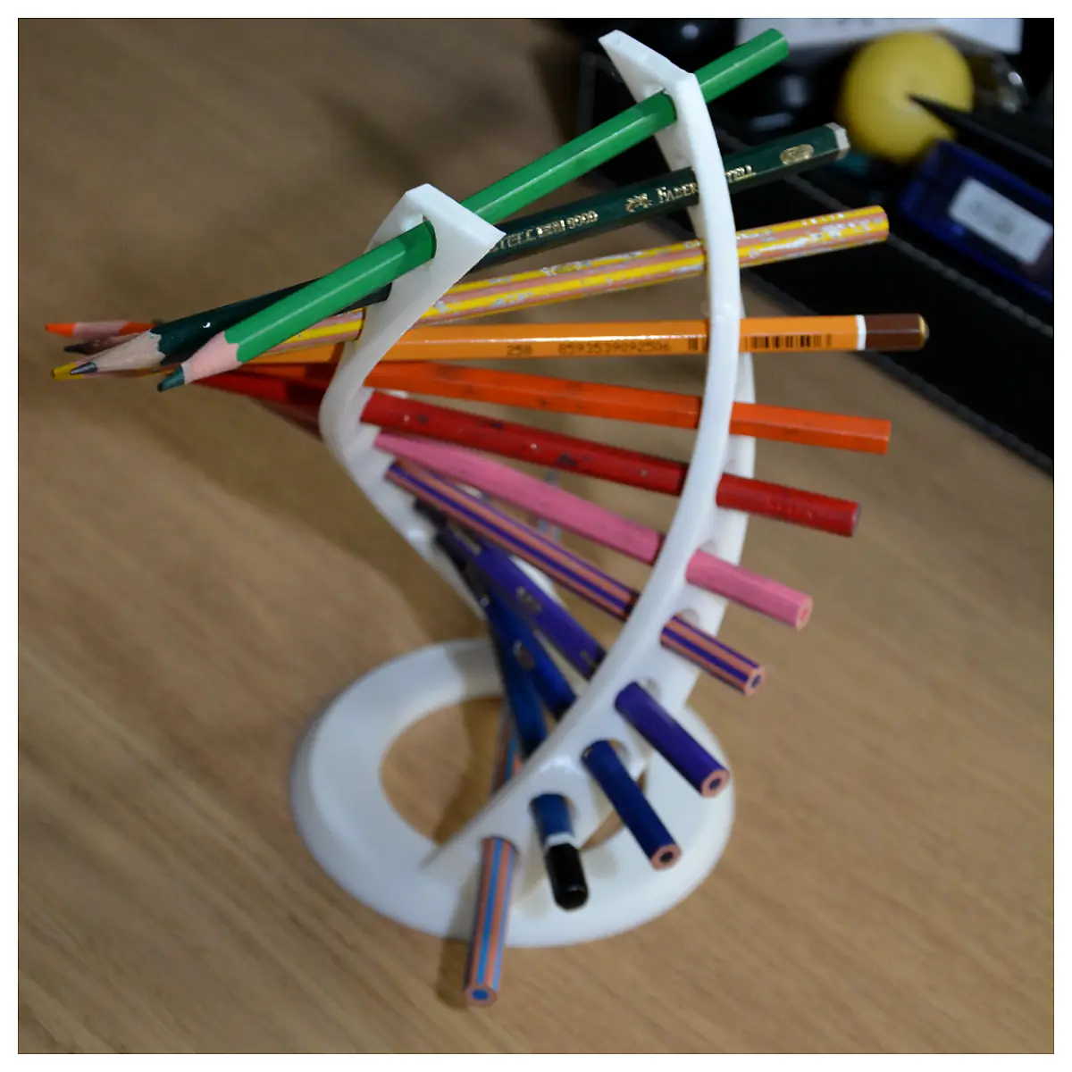 DNA Pen Holder Multi Function Creative Desk Organizer Pen Case Student Supplies Office Supplies