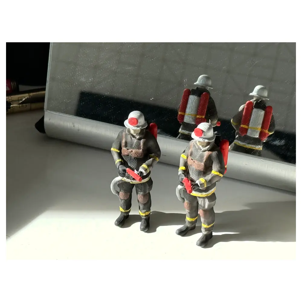 Fireman Figure Small Firetruck Water Hose Model Toy Kids Toy Accessories