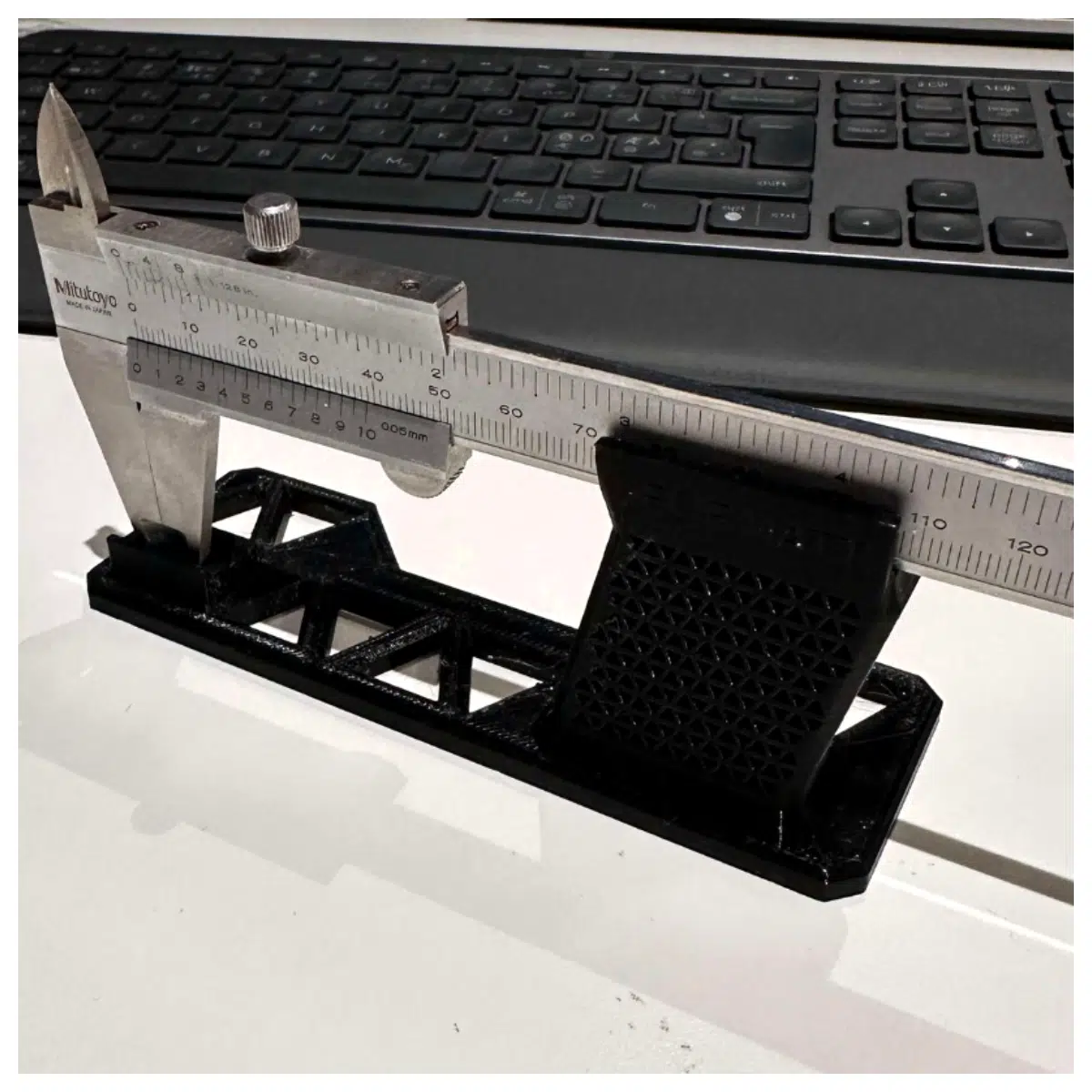 Caliper Stand Holder Measuring Tool Stable Support Test Bench Accessory Lab Equipment Precision Testing Adjustment