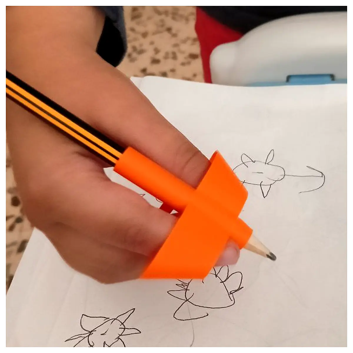 Pen Holder Writing Aid Pencil Support Grip Assist Drawing Tools Pen Holder Accessories Drawing Stand