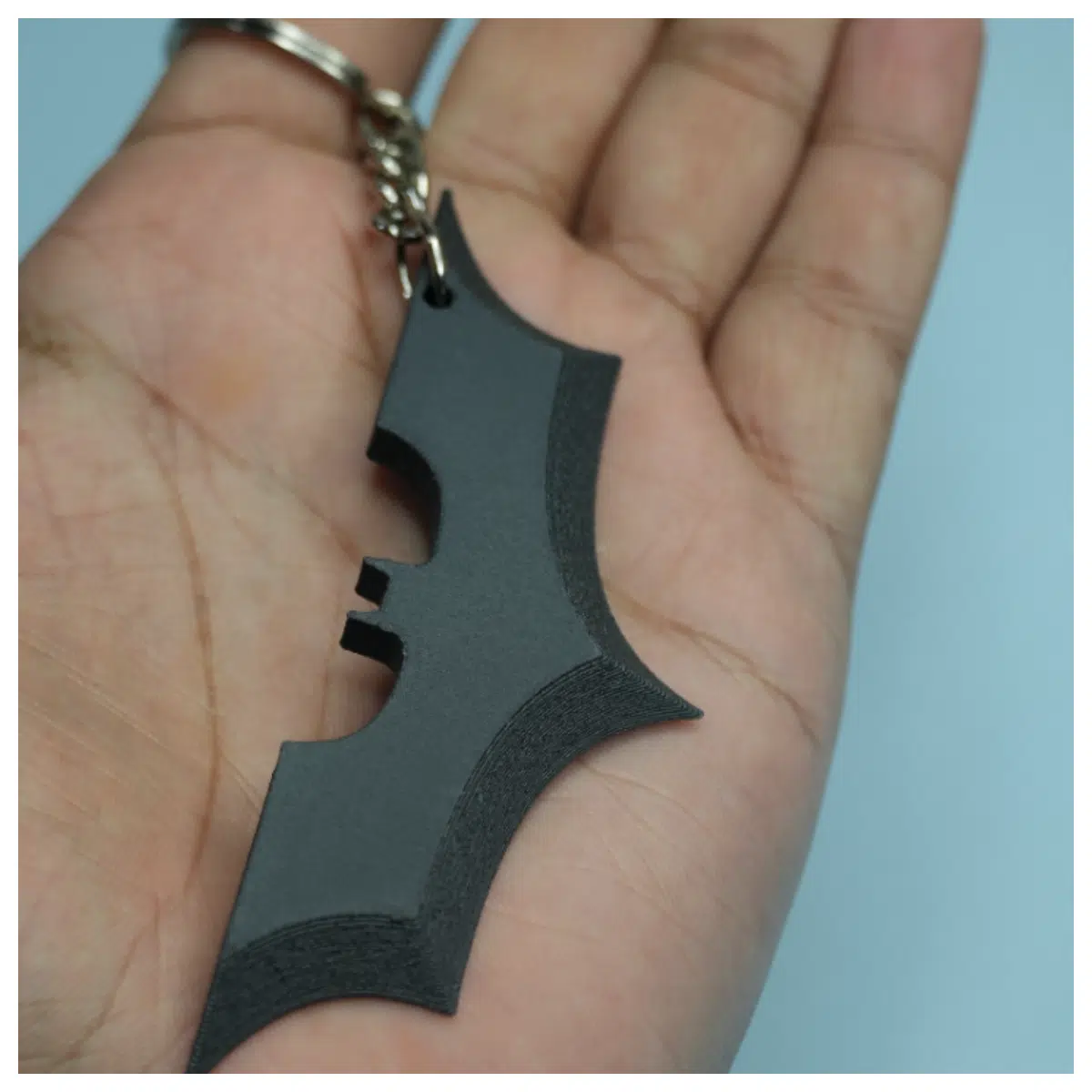 Batman Logo Keychain Bat Symbol Toy Hero Collectible Repair Parts Comic Accessory