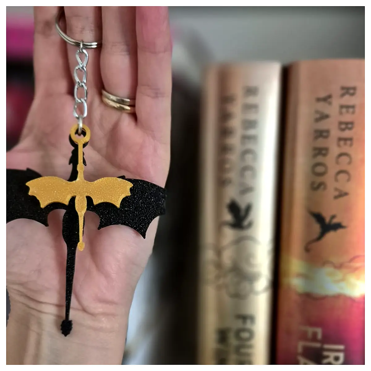 Fourth Wing Keychain Flight Wing Accessory Decoration Collectible Aviation Souvenir Keyring