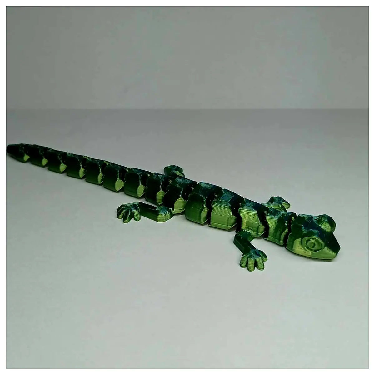 Flexi Lizard Durable Fetch Toy Stretch Dog Toy Interactive Play Outdoor Training Fetching Dog Accessories