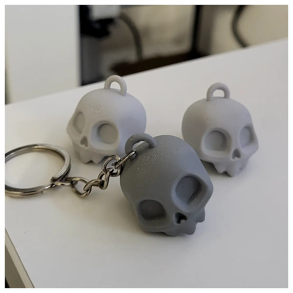 Cute Skull Keychain Small Gift Decoration Keyring Lucky Charm Souvenir Ornament Accessories
