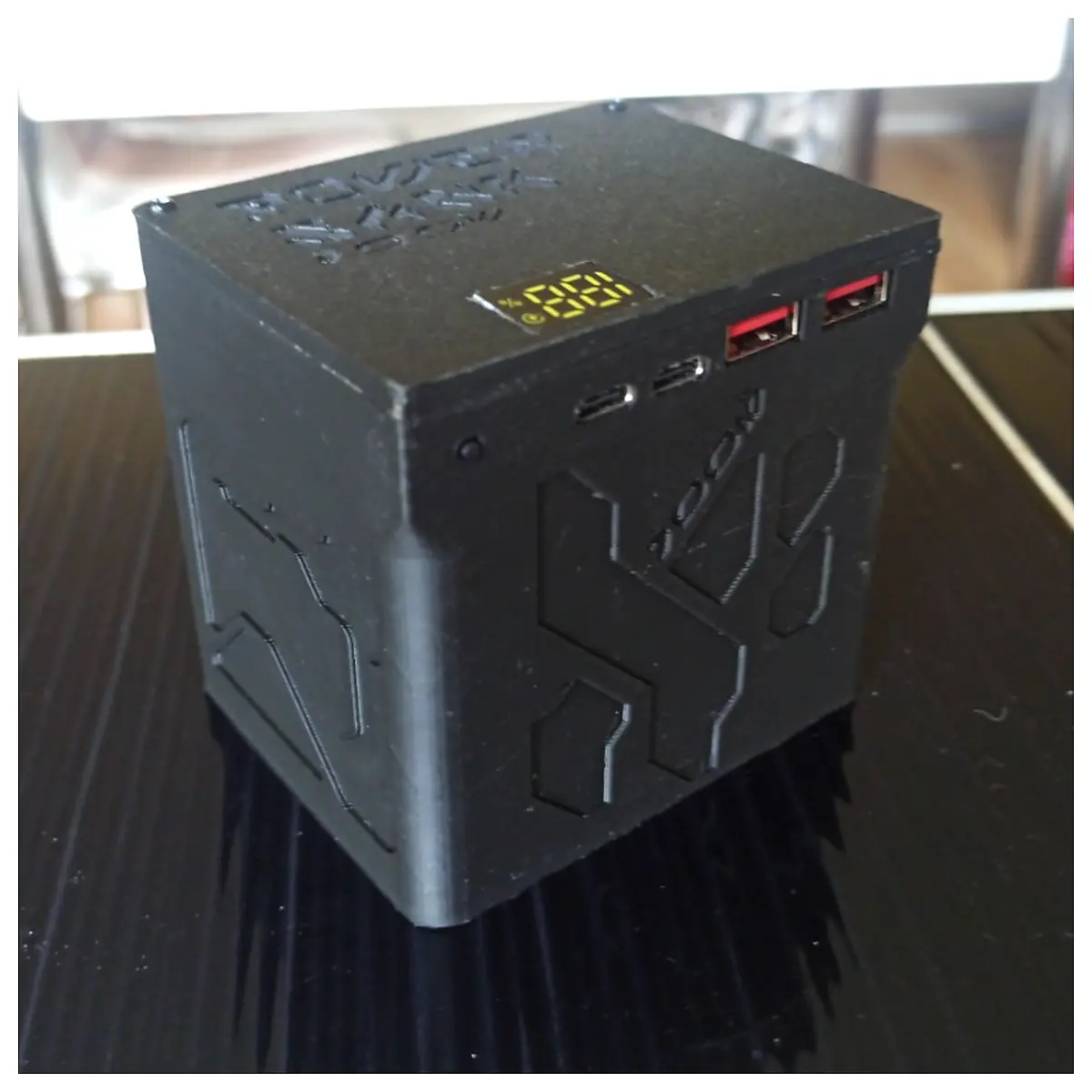 Portable Power Bank Project 100W 130Wh 30000mAh Rechargeable Emergency Power Battery Charger