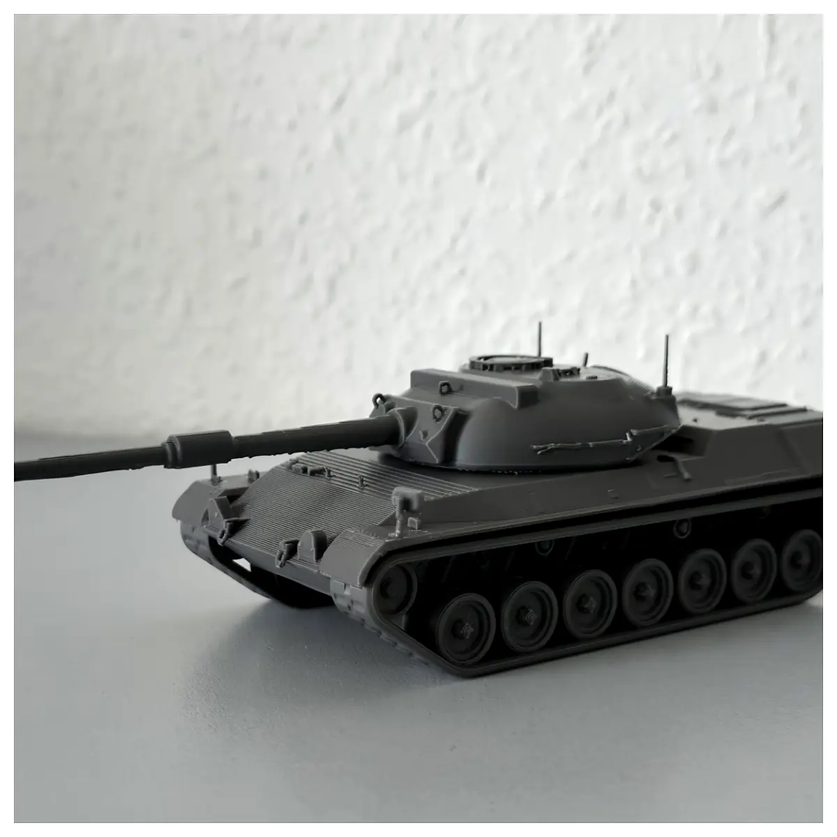 Leopard PTA 154 Universal Tank Repair Parts Replacement Components Service Armored Vehicle Vehicle
