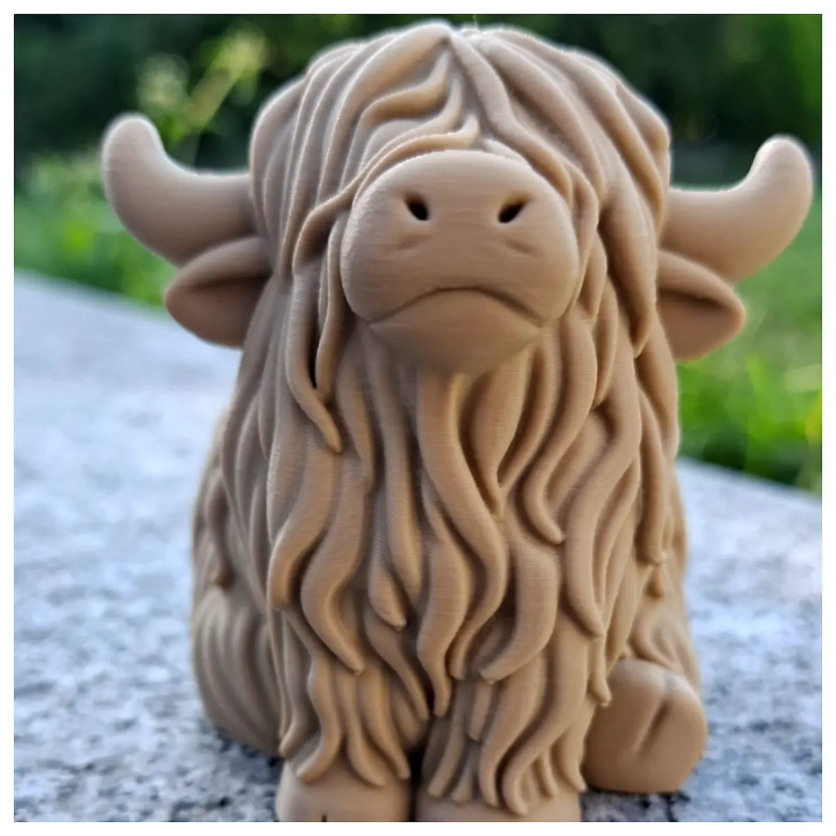 Chonky Highland Cow Desk Buddy Seated Cow Figurine Office Decor Cute Animal Desk Ornament Variety Styles