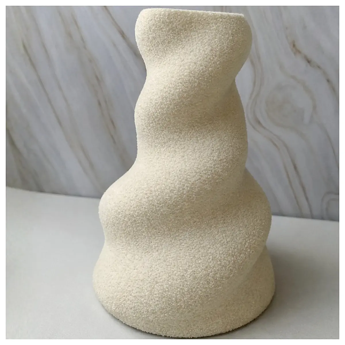 Organic Fuzzy Twist Vase Home Decor Creative Vase Gift Idea Decorative Vase Floral Arrangement Accessories