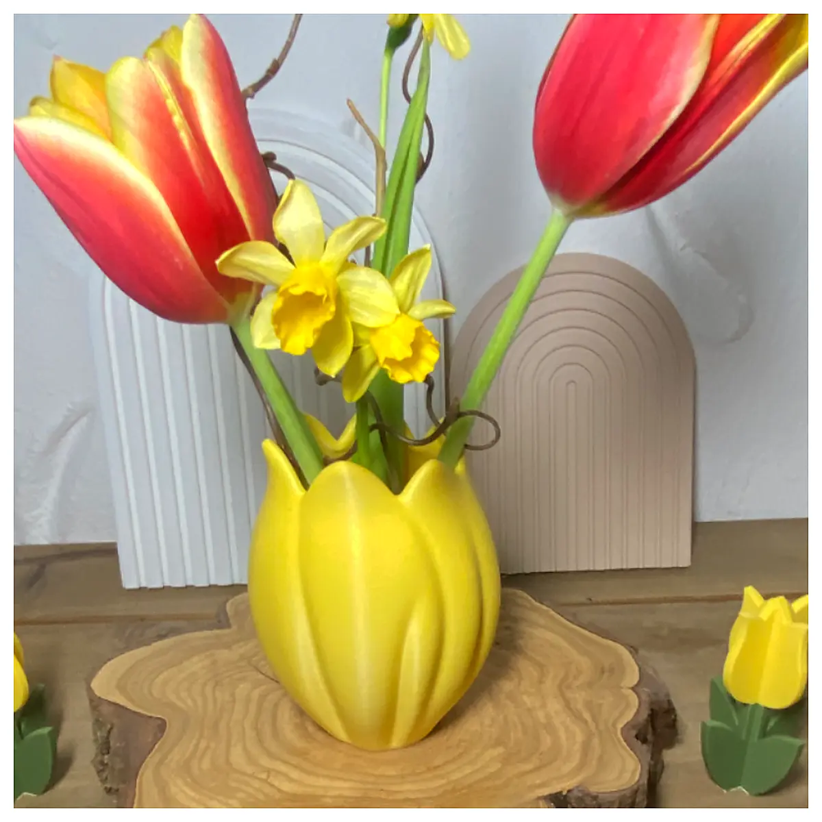 Tulip Vase Tulip Arrangement Multiple Vases Floral Decor Tulip Flower Shop Tulip Flowers