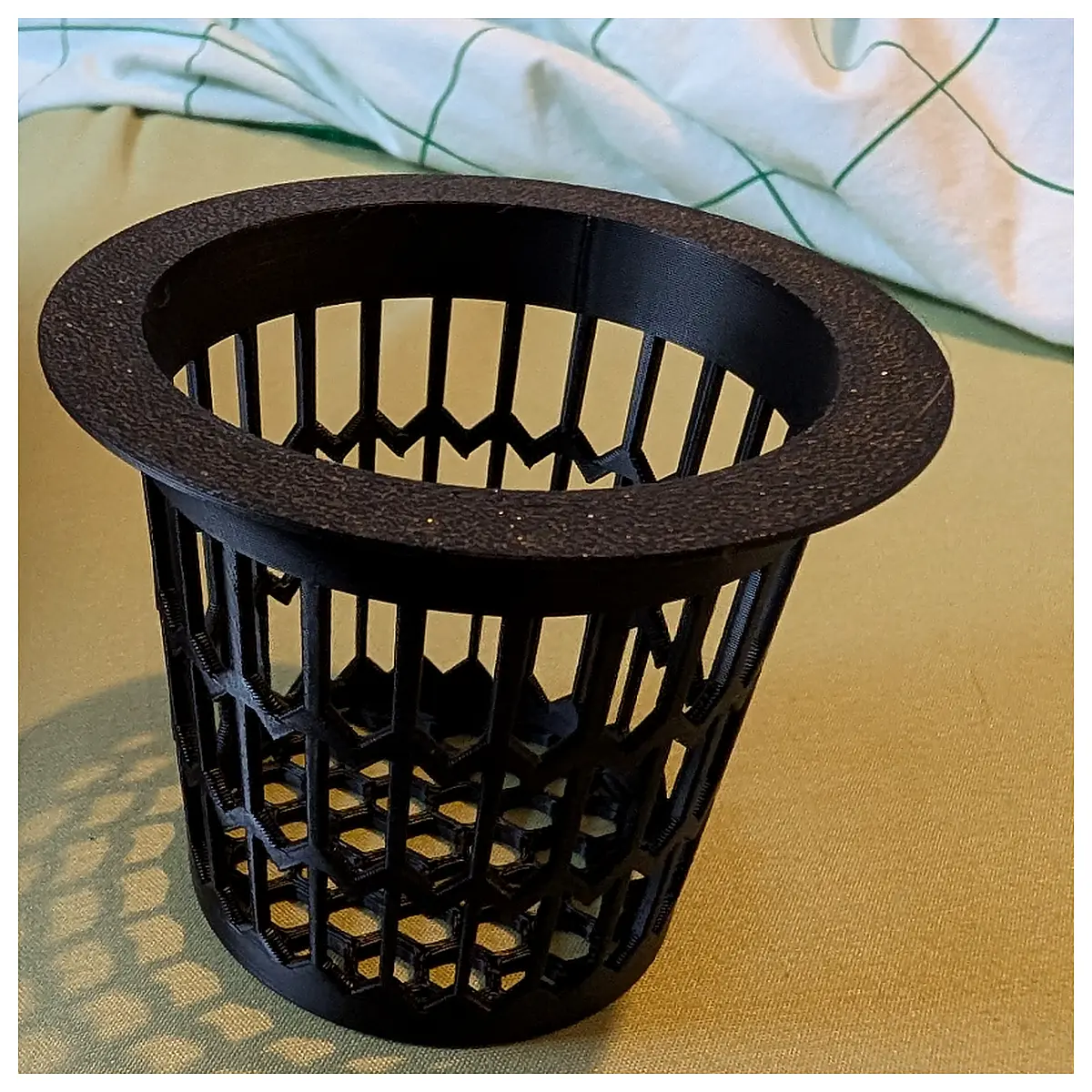 Hydroponic Net Pot 3in Grow Plants Roots Nutrient Solution Pots Gardening