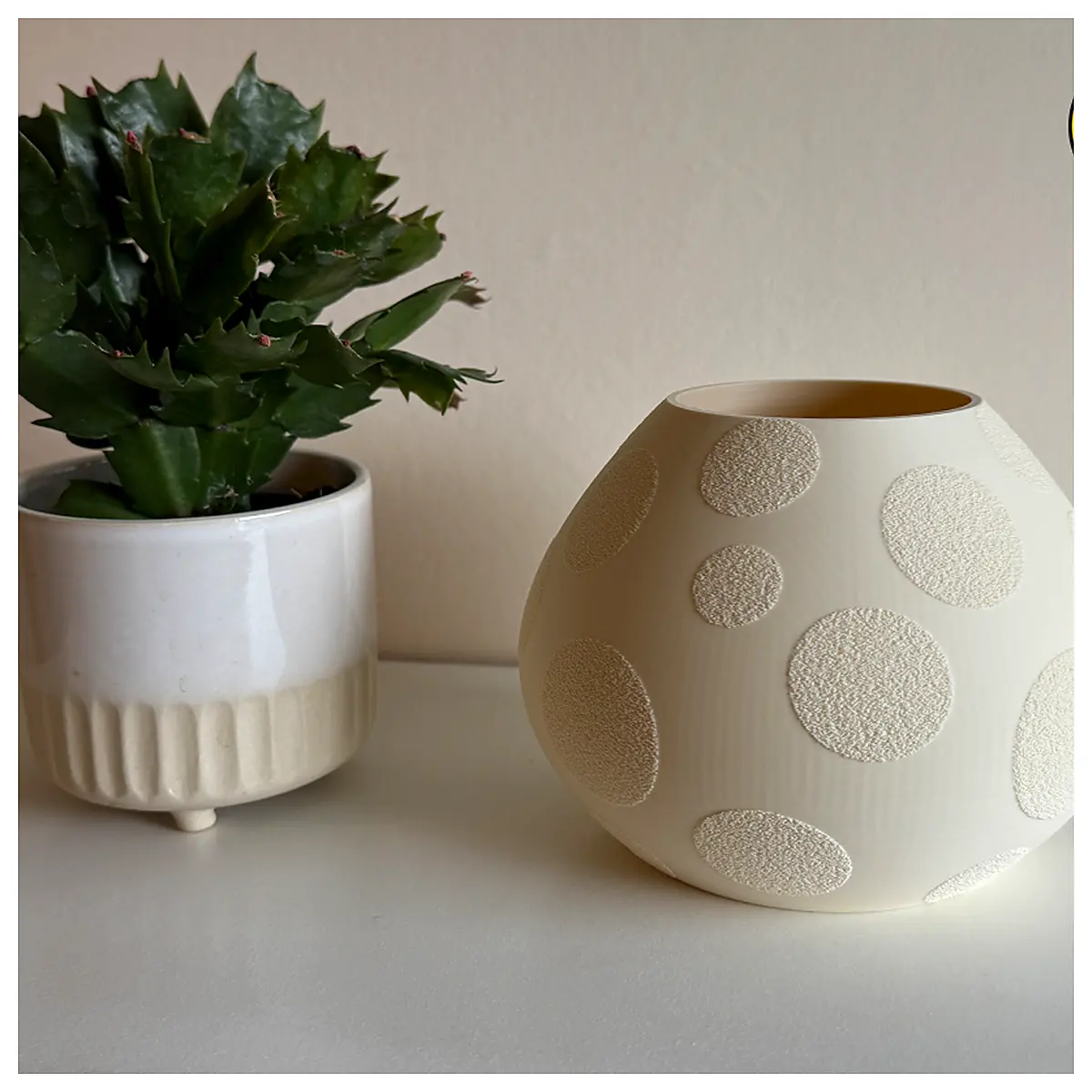 d Sphere Vase Hidden Seam Design Decorative Accent Modern Vase Home Decor Shape